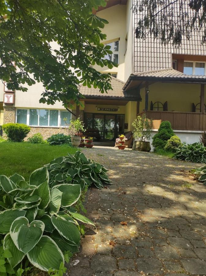 Zajazd U Kmity Postołów Exterior foto